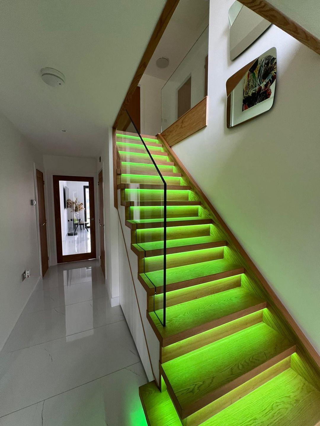 oak glass led staircase project photograph 4.
