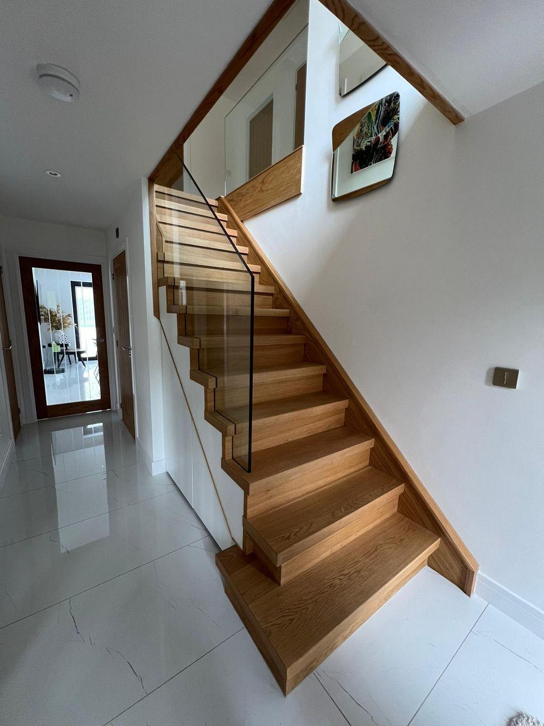 oak glass led staircase project photograph 7.