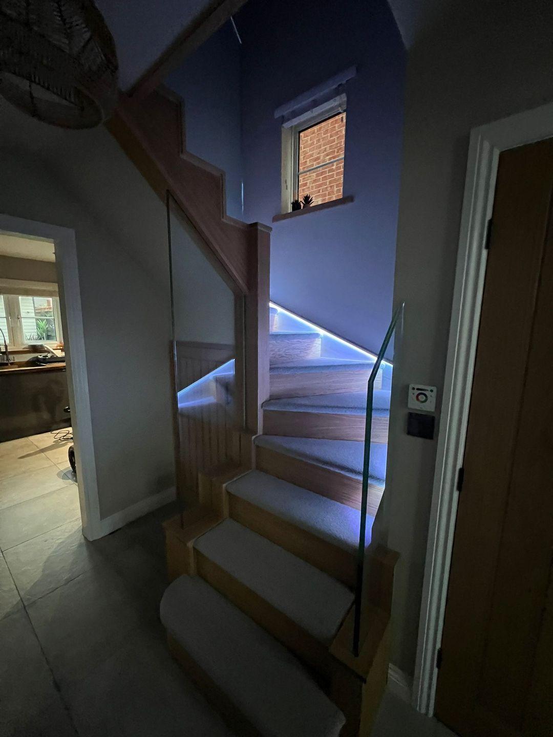oak frameless glass staircase project photograph 3.