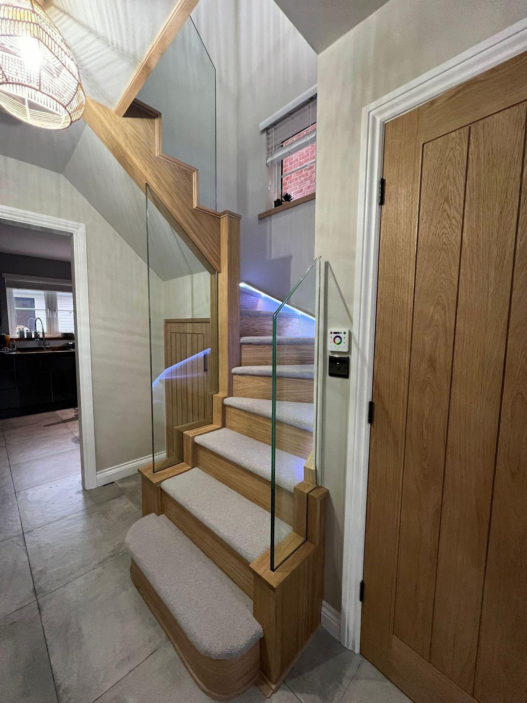 oak frameless glass staircase project photograph 10.