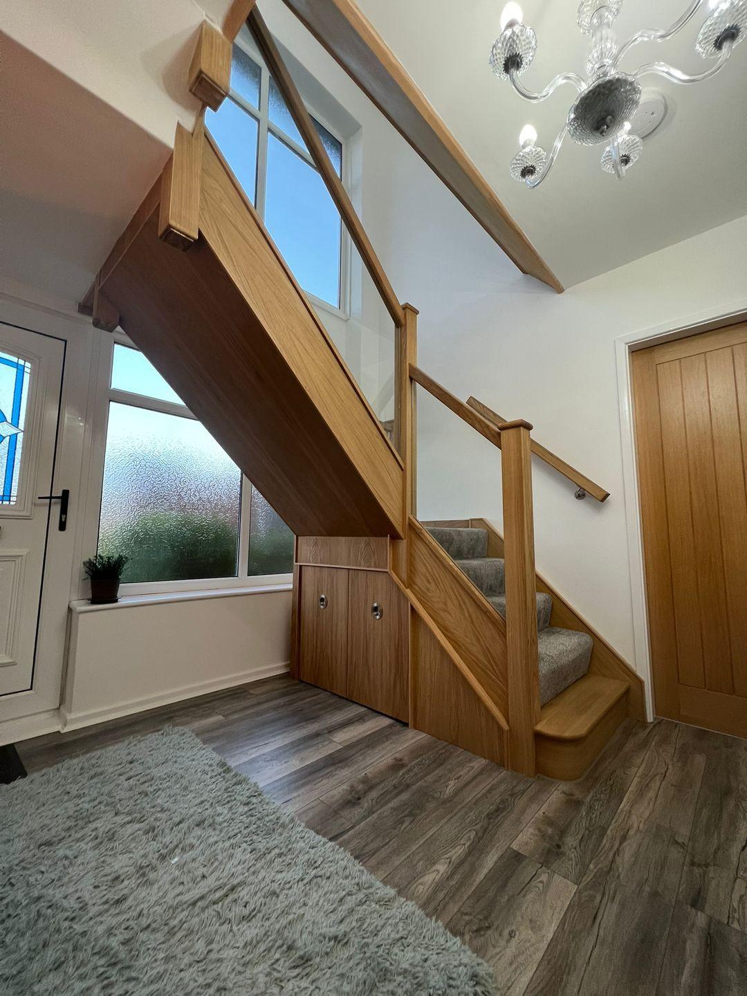 contemporary oak glass staircase project photograph 1.